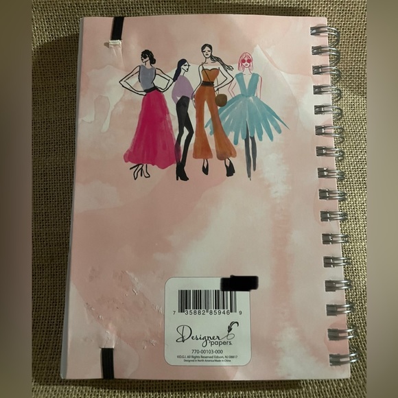 Love of fashion journal book by Designer Papers NWT - Picture 3 of 6